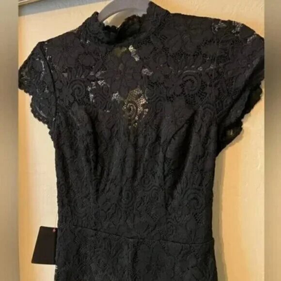 NWT Bebe Lace Romper Open Back High Mock Neck Sweetheart Underlay - Picture 3 of 7